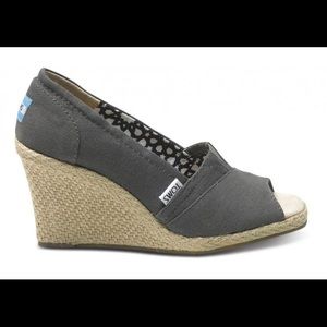 TOMS Taupe Espadrille Wedge Size W5
